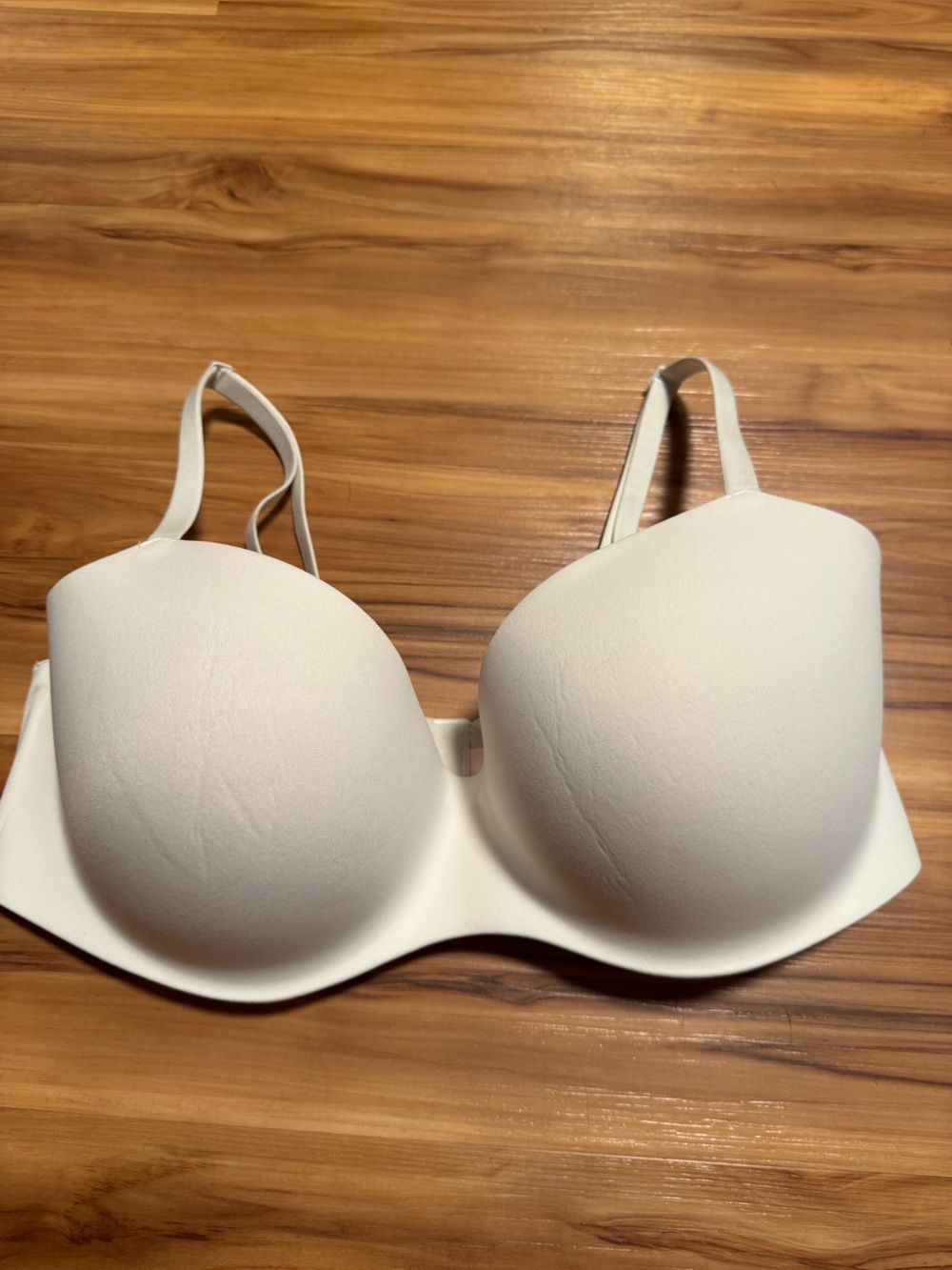 Body by Victoria’s Secret Lightly Lined Bra